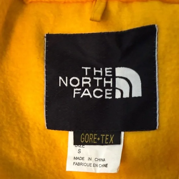 The North Face Yellow and Black Jacket with removeable fleece liner - Picture 3 of 15